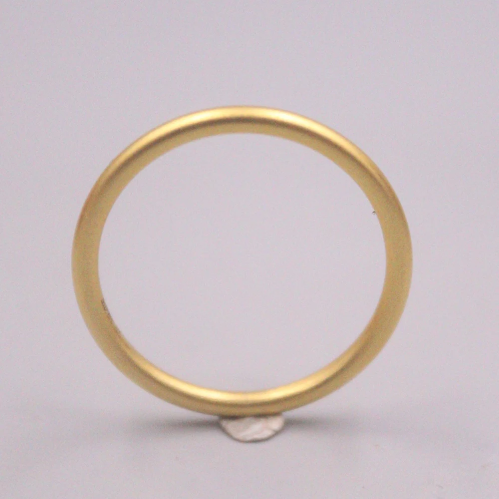 Pure 18K Yellow Gold Ring For Women 1.9mm 3D Matte Surface Band Ring US Size 7.5 /1g
Pure 18K Yellow Gold Ring For Women 1.9mm 3D Matte Surface Band Ring US Size 7.5 /1g