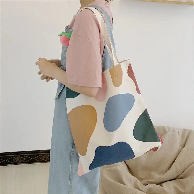 Shopping bag cloth bag hand-held one-shoulder canvas bag large-capacity literary canvas bag pure cotton
Shopping bag cloth bag hand-held one-shoulder canvas bag large-capacity literary canvas bag pure cotton
