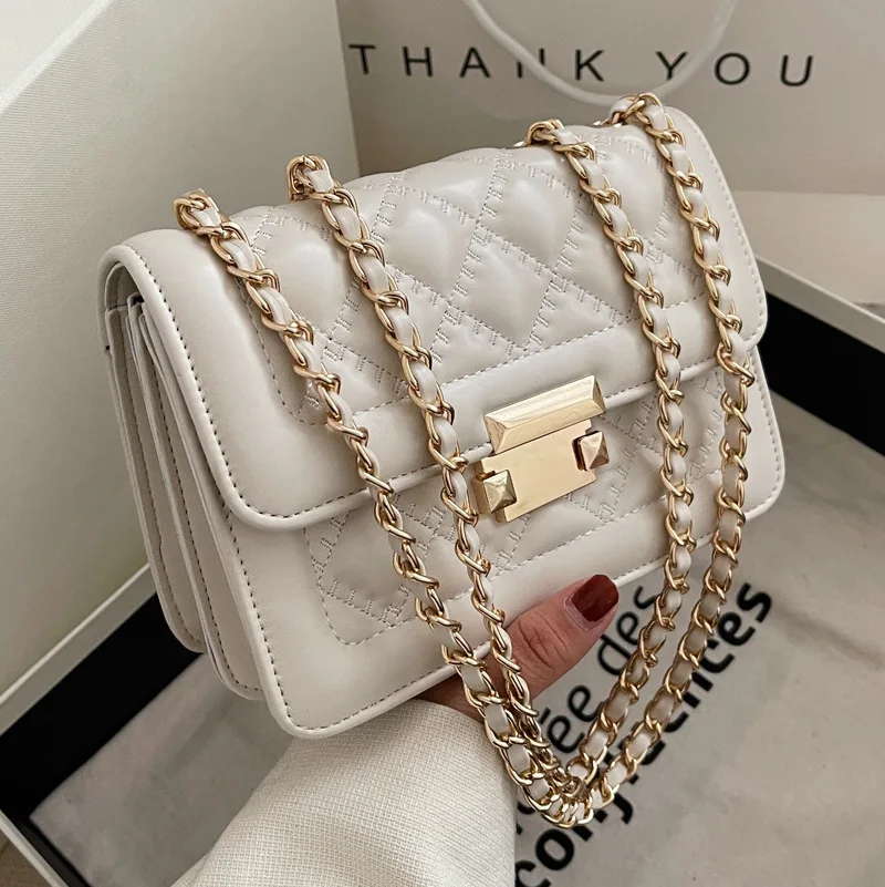 High Quality Ladies Rhombus Shoulder Bag 2022 Hot Selling Messenger Bag New Women's Bag Fashion Hot Selling Net Red Chain Bag
High Quality Ladies Rhombus Shoulder Bag 2022 Hot Selling Messenger Bag New Women's Bag Fashion Hot Selling Net Red Chain Bag