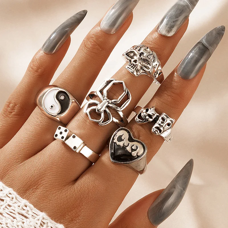 

Tai Chi Love Spider Skull Set 6-Piece Ring Set Stainless Steel Rings for Women Men Black and White Oil Dripping Ring Wholesale