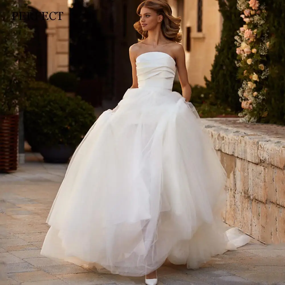 PERFECT Simple Strapless Tulle Wedding Dresses For Women 2022 Plain A-Line Backless Bridal Gowns Court Train Vestidos De Novia
PERFECT Simple Strapless Tulle Wedding Dresses For Women 2022 Plain A-Line Backless Bridal Gowns Court Train Vestidos De Novia
