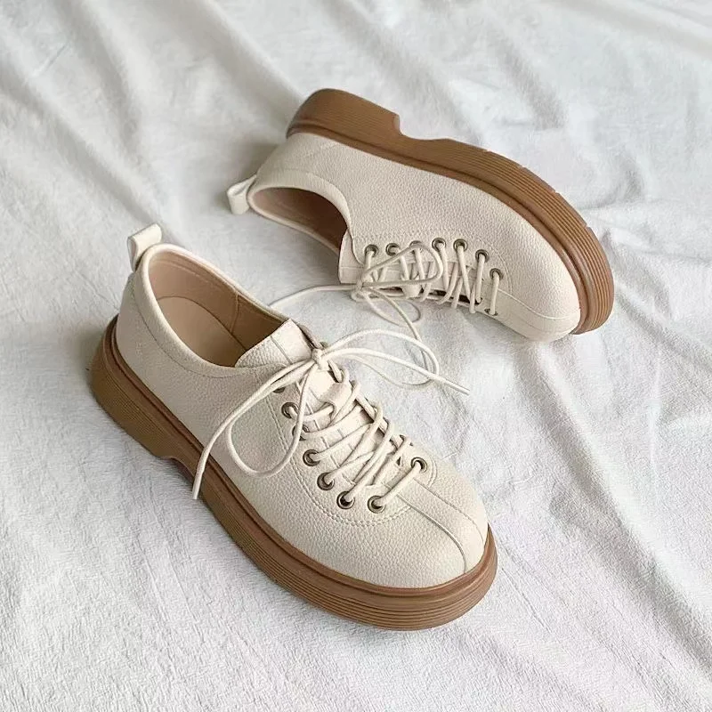 Spring and Autumn New British Style Women's Leather Shoes Martin Thick Sole Retro Lace up Casual Single Shoe Breathable
Spring and Autumn New British Style Women's Leather Shoes Martin Thick Sole Retro Lace up Casual Single Shoe Breathable