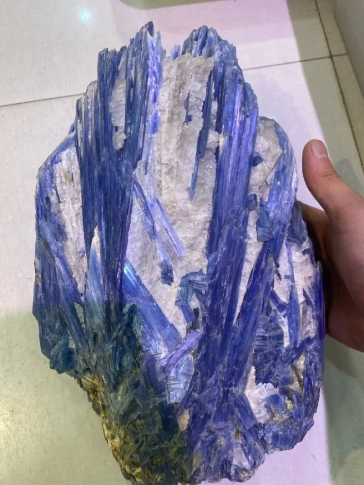 Rare Large Natural Kyanite Raw Stone Reiki Healing 10.4KG
Rare Large Natural Kyanite Raw Stone Reiki Healing 10.4KG