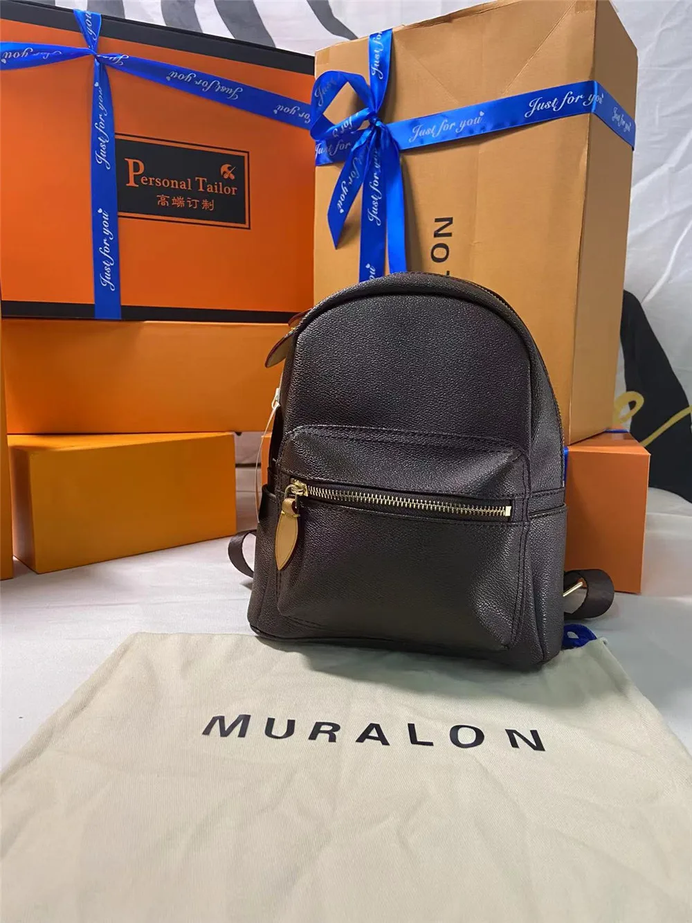 Luxury Designer Brand Ladies Handbags Top Quality Leather Canvas Backpack Women Shoulder Bag Classic Black Book Bags Tote P1015
Luxury Designer Brand Ladies Handbags Top Quality Leather Canvas Backpack Women Shoulder Bag Classic Black Book Bags Tote P1015