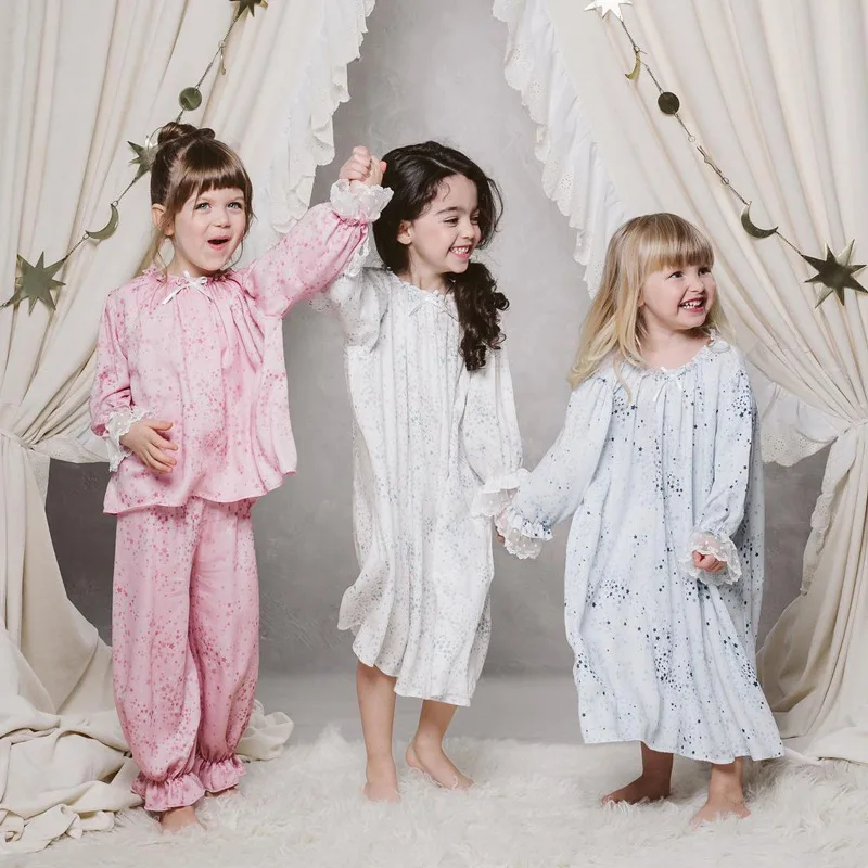 2022 Spring And Summer New Children's Clothing Children's Homewear Suit Girls Lace Pajamas Two-Piece Set Containing 30% Silk
2022 Spring And Summer New Children's Clothing Children's Homewear Suit Girls Lace Pajamas Two-Piece Set Containing 30% Silk