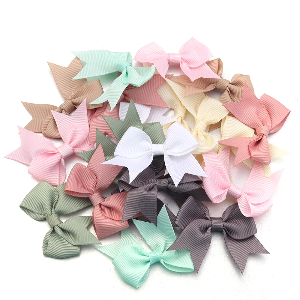 Полиэстер ленты с бантами 20 шт.
Полиэстер ленты с бантами 20 шт.