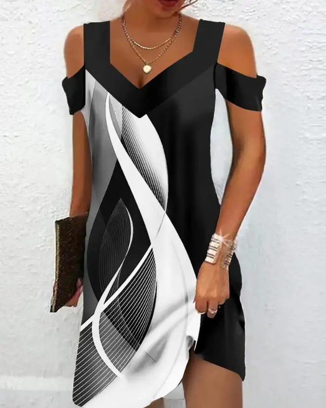 Women's Summer Dress 2023 New Fashion Abstract Print Color Matching Cold Shoulder Casual Dress Tee Short-Sleeved A-Line Dress
Women's Summer Dress 2023 New Fashion Abstract Print Color Matching Cold Shoulder Casual Dress Tee Short-Sleeved A-Line Dress