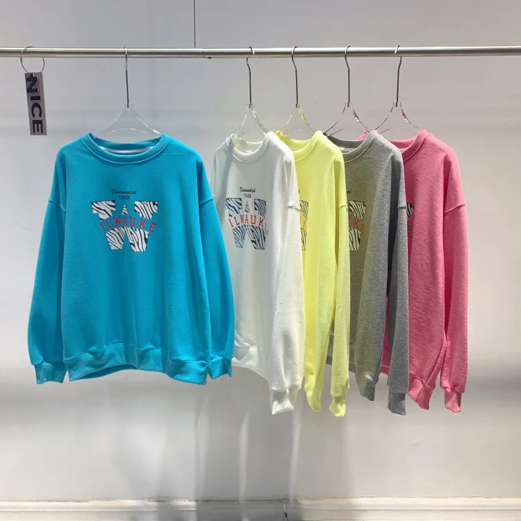 long-sleeve pullover crewneck hoodies Women oversized sweatshirt Fashion loose casual Streetwear women clothing fall 2021 tops
long-sleeve pullover crewneck hoodies Women oversized sweatshirt Fashion loose casual Streetwear women clothing fall 2021 tops