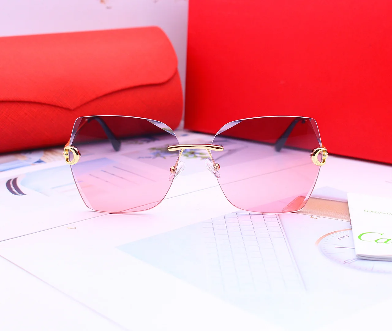 

Fashion Designer Sunglasses Classic Eyeglasses Goggle Outdoor Beach Sun Glasses For Man Woman 6 Color Optional Triangular signat