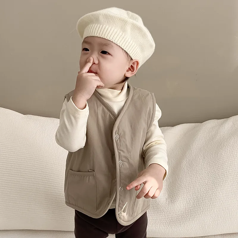 2023 Winter New Baby Sleeveless Warm Vest Infant Boy Solid Windbreak Vest Jacket Girls Cotton Thick Cardigan Kids Casual Clothes
2023 Winter New Baby Sleeveless Warm Vest Infant Boy Solid Windbreak Vest Jacket Girls Cotton Thick Cardigan Kids Casual Clothes