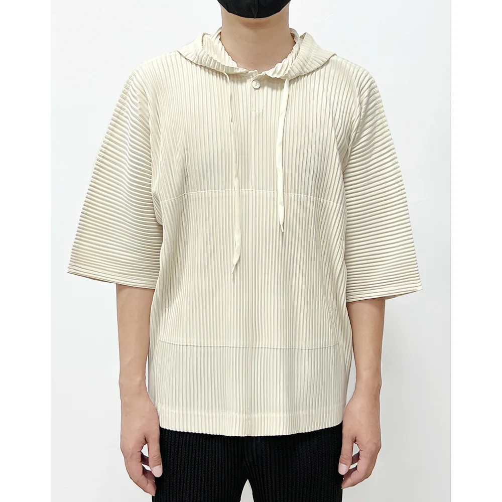 Miyake Pleated Men's Short-sleeved T-shirt 2023 Fall New Casual Hooded Loose Pullover Tops Loose Plus Size Slim Men Clothing
Miyake Pleated Men's Short-sleeved T-shirt 2023 Fall New Casual Hooded Loose Pullover Tops Loose Plus Size Slim Men Clothing
