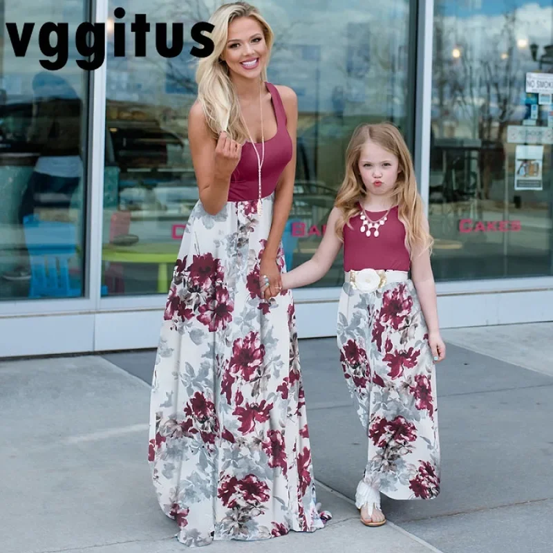 New Summer Family Matching Outfits Knitwear Floral Patchwork Sleeveless Dress Moher Daughter Casual Dress Mum Girl Clothing H043
New Summer Family Matching Outfits Knitwear Floral Patchwork Sleeveless Dress Moher Daughter Casual Dress Mum Girl Clothing H043