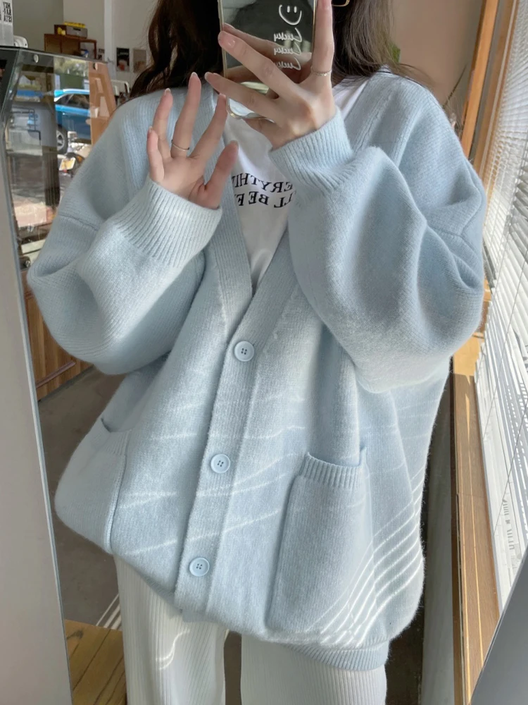 Женский вязаный кардиган оверсайз на пуговицах, Осень-зима
Женский вязаный кардиган оверсайз на пуговицах, Осень-зима