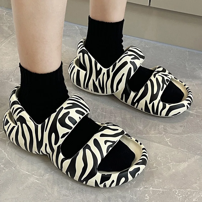 Women's Slippers Design Sandals Woman Summer 2022 Cow Stripe Wedge Platform Slippers Flip-Flops Home Mules Couple Shoes Sandals
Women's Slippers Design Sandals Woman Summer 2022 Cow Stripe Wedge Platform Slippers Flip-Flops Home Mules Couple Shoes Sandals