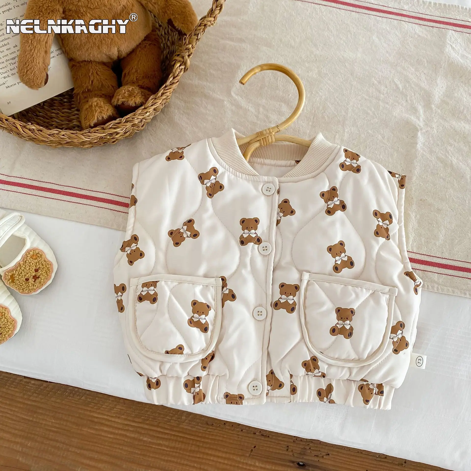 Winter Kids Children Boys' Premium Cotton Knit Vest with Plush Bear Print - 05 Years Old Cozy Layering for Toddlers Paly Time
Winter Kids Children Boys' Premium Cotton Knit Vest with Plush Bear Print - 05 Years Old Cozy Layering for Toddlers Paly Time