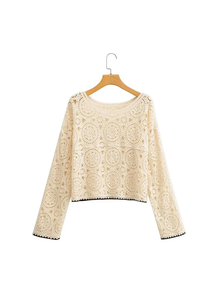 2022 Autumn/Winter New Women's Fashion Round Neck Chic Color Blocking Trim Crochet Long Sleeve Top
2022 Autumn/Winter New Women's Fashion Round Neck Chic Color Blocking Trim Crochet Long Sleeve Top