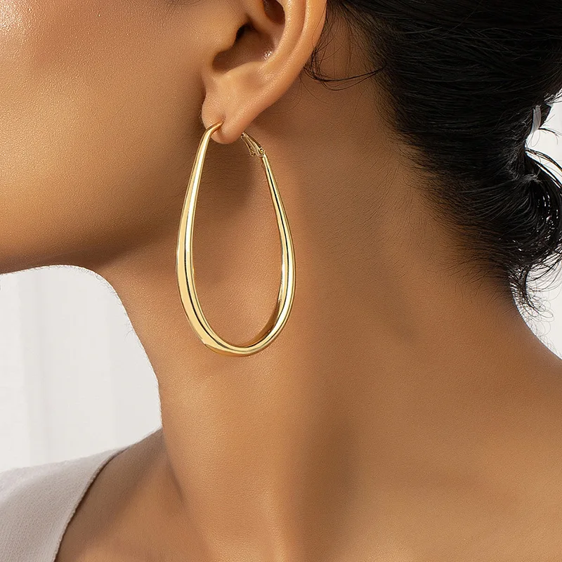 Fashion Korean Metal Elegant Hoop Earring Woman 2023 New Vintage Geometric Statement Earrings For Girls Jewelry Gift
Fashion Korean Metal Elegant Hoop Earring Woman 2023 New Vintage Geometric Statement Earrings For Girls Jewelry Gift
