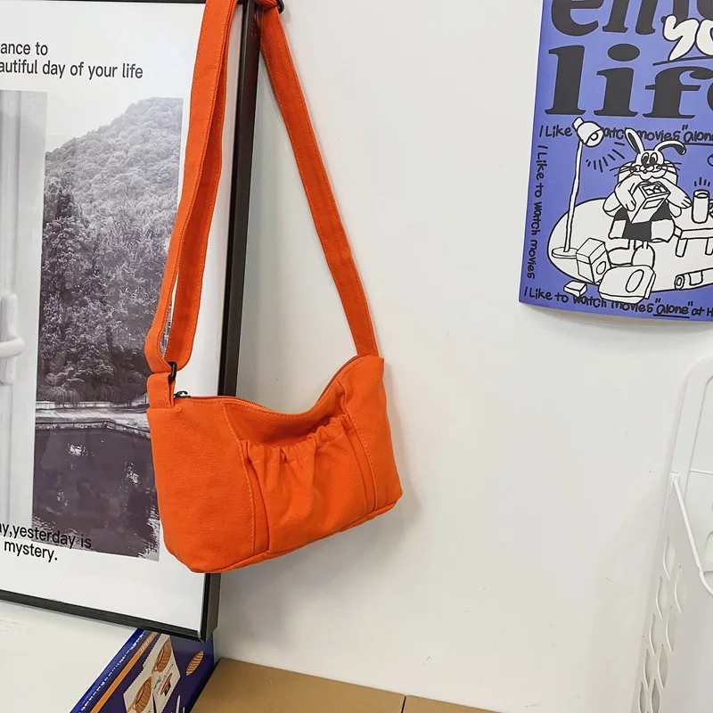 Lazy Wind Japanese Pleated Canvas Bag Light Casual Mobile Phone Bag Men And Women Couples Students Simple Small Backpack
Lazy Wind Japanese Pleated Canvas Bag Light Casual Mobile Phone Bag Men And Women Couples Students Simple Small Backpack
