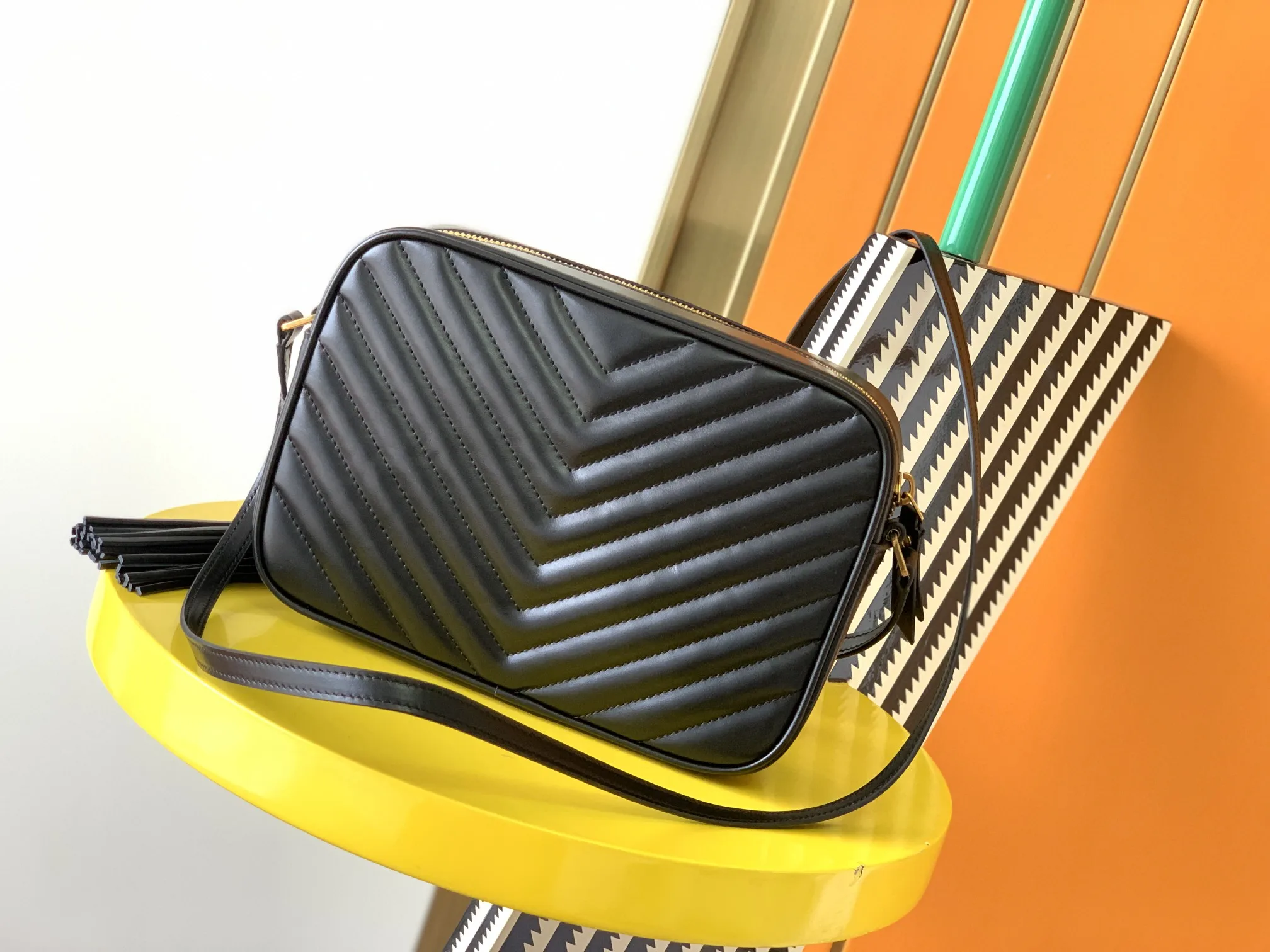 2023 New Fashion Classic Premium Texture Luxury Bag Handmade Women's Handheld Diagonal Straddle Bag Simple and High Quality
2023 New Fashion Classic Premium Texture Luxury Bag Handmade Women's Handheld Diagonal Straddle Bag Simple and High Quality