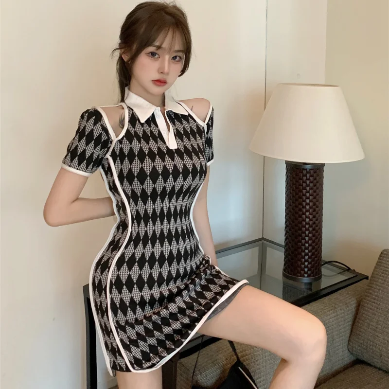 New Lingge Aesthetics Short Sleeve Polo Collar Slim Dress Female Summer Hollow Hot Girl Short Skirt Hollow Out Above Knee, Mini
New Lingge Aesthetics Short Sleeve Polo Collar Slim Dress Female Summer Hollow Hot Girl Short Skirt Hollow Out Above Knee, Mini