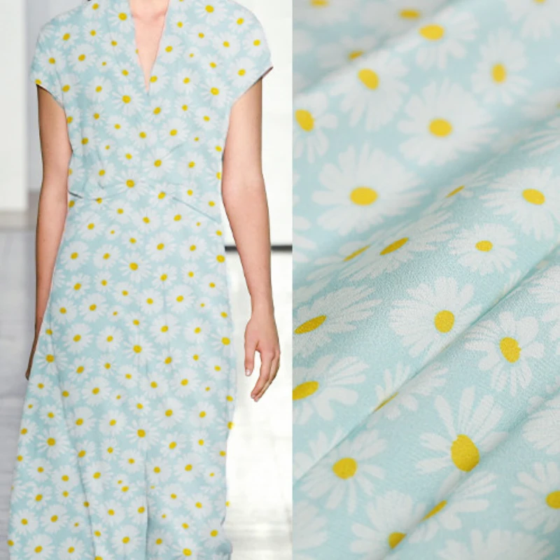 Mulberry Silk Crepe De Chine Fabric Fashion Light Blue White Chrysanthemum Digital Printing Women's Clothing Cloth Per Meter 
Mulberry Silk Crepe De Chine Fabric Fashion Light Blue White Chrysanthemum Digital Printing Women's Clothing Cloth Per Meter