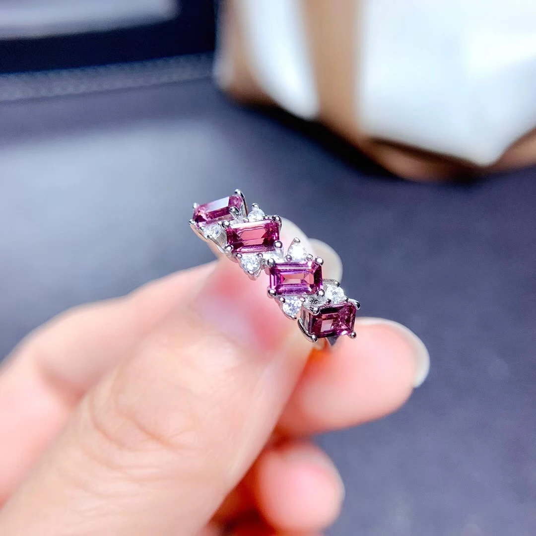MeiBaPJ Fine Quality Natural Red Garnet Gemstone Trendy Rectangle Ring for Women Real 925 Sterling Silver Charm Fine Jewelry
MeiBaPJ Fine Quality Natural Red Garnet Gemstone Trendy Rectangle Ring for Women Real 925 Sterling Silver Charm Fine Jewelry