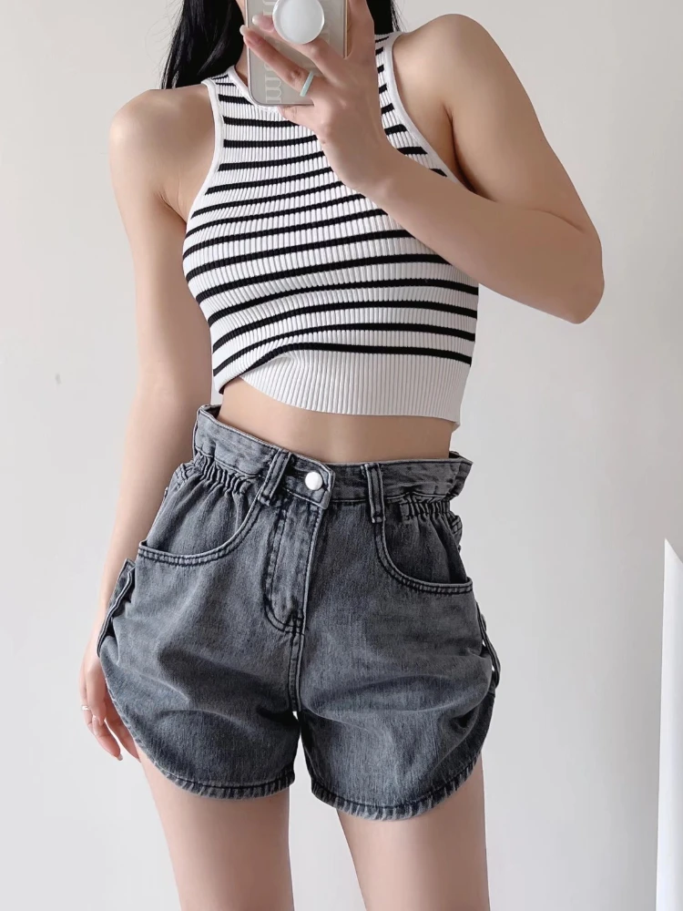 Ins European and American Street Style Personality Hemmed Denim Shorts Women's 2022 Summer New High Waist A Word Wide Leg
Ins European and American Street Style Personality Hemmed Denim Shorts Women's 2022 Summer New High Waist A Word Wide Leg