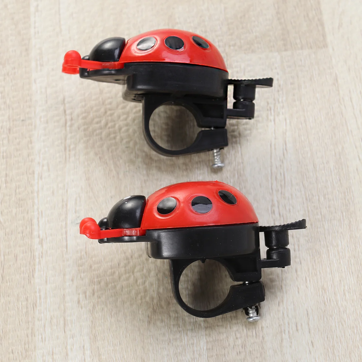 2 Pcs Girls' Accessories Beetle Cylcling Bell Girl Lovely Horn Bike Ladybug Bells Child Sound Horn Handlebar Ring
2 Pcs Girls' Accessories Beetle Cylcling Bell Girl Lovely Horn Bike Ladybug Bells Child Sound Horn Handlebar Ring
