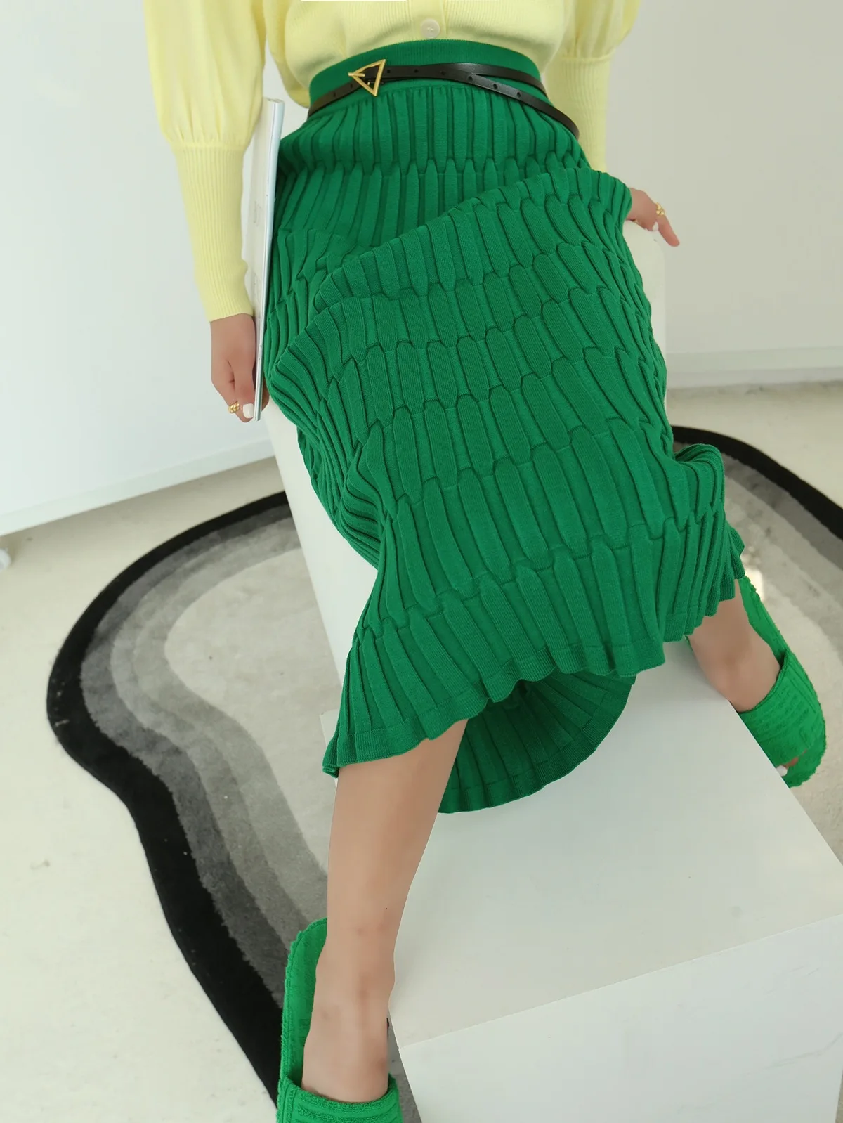 SuperAen European and American Knitted Half Skirt Autumn and Winter Women's 2023 New Straight Hip Wrap Skirt
SuperAen European and American Knitted Half Skirt Autumn and Winter Women's 2023 New Straight Hip Wrap Skirt