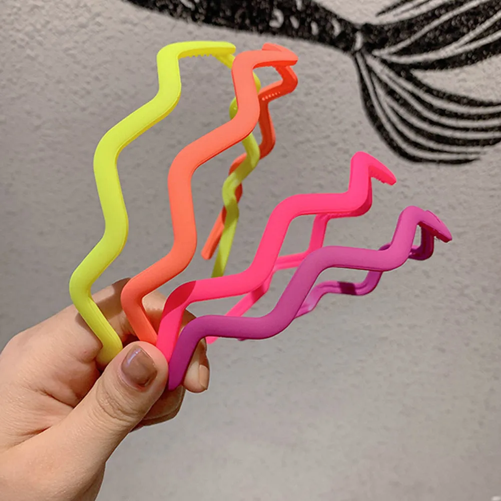 Toothed Anti Slip Hair Hoop Headband Wave Headbands Hair Hoop Hair Accessories Hair Bands for Women Headwear Women Headbands
Toothed Anti Slip Hair Hoop Headband Wave Headbands Hair Hoop Hair Accessories Hair Bands for Women Headwear Women Headbands