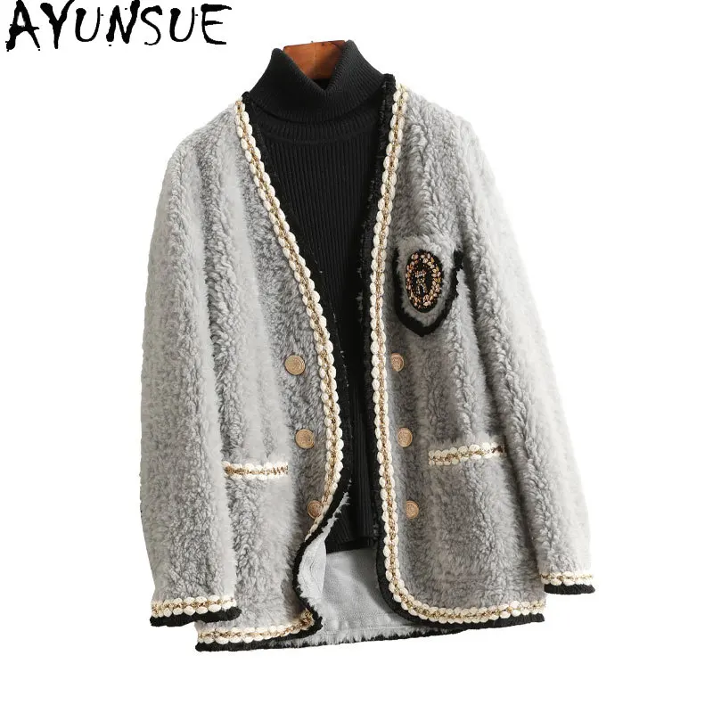 AYUNSUE модные лоскутные меховые куртки средней длины шерстяное меховое пальто женская одежда на весну осень корейское меховое пальто меховые...
AYUNSUE модные лоскутные меховые куртки средней длины шерстяное меховое пальто женская одежда на весну осень корейское меховое пальто меховые...