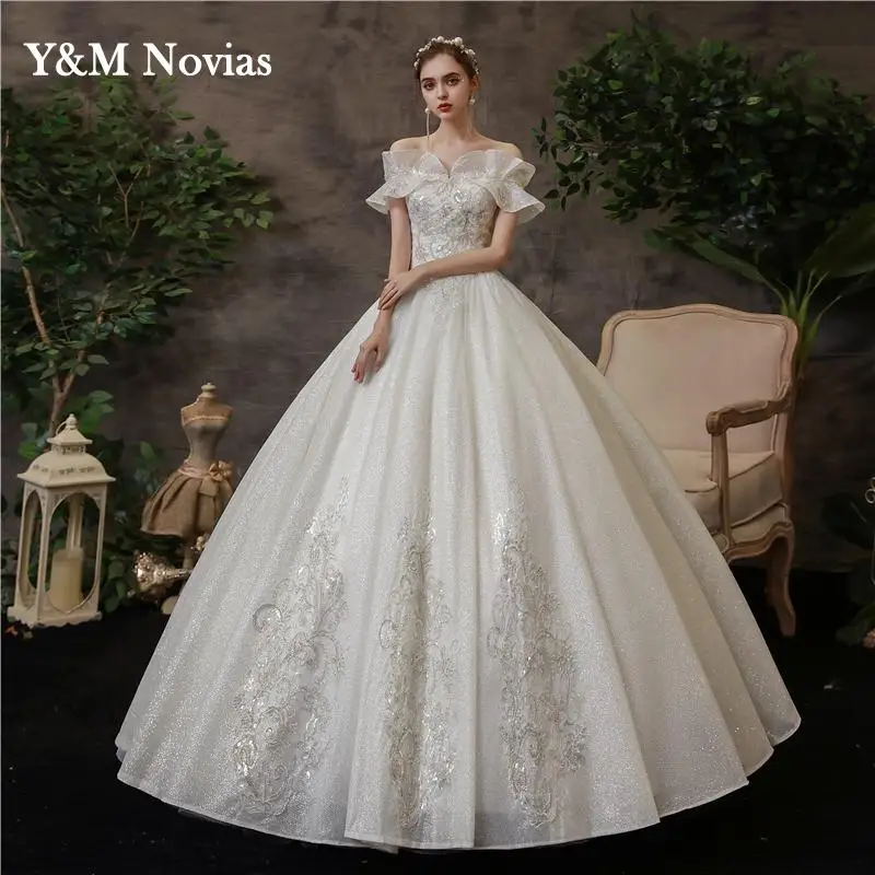 Real Photo Lace Embroidery Appliques Wedding Dresses Gold spray Wedding Gown Elegant Plus Size Good quality Vestido De Noiva
Real Photo Lace Embroidery Appliques Wedding Dresses Gold spray Wedding Gown Elegant Plus Size Good quality Vestido De Noiva