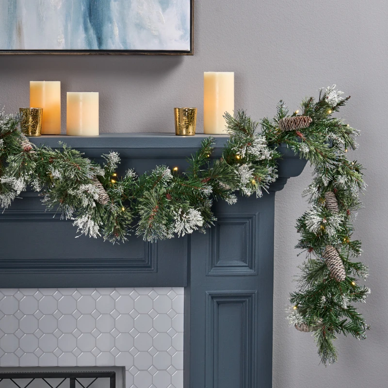 Foot Artificial Cashmere Pine and Mixed Needle LED Christmas Garland with Flocked Snow and Glitter Branches and Frosted Pinecone
Foot Artificial Cashmere Pine and Mixed Needle LED Christmas Garland with Flocked Snow and Glitter Branches and Frosted Pinecone