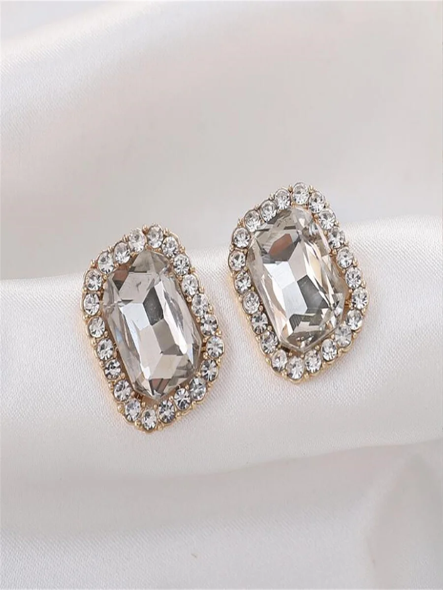 New personality geometric square crystal earrings jewelry simple temperament bridal party earrings for woman
New personality geometric square crystal earrings jewelry simple temperament bridal party earrings for woman