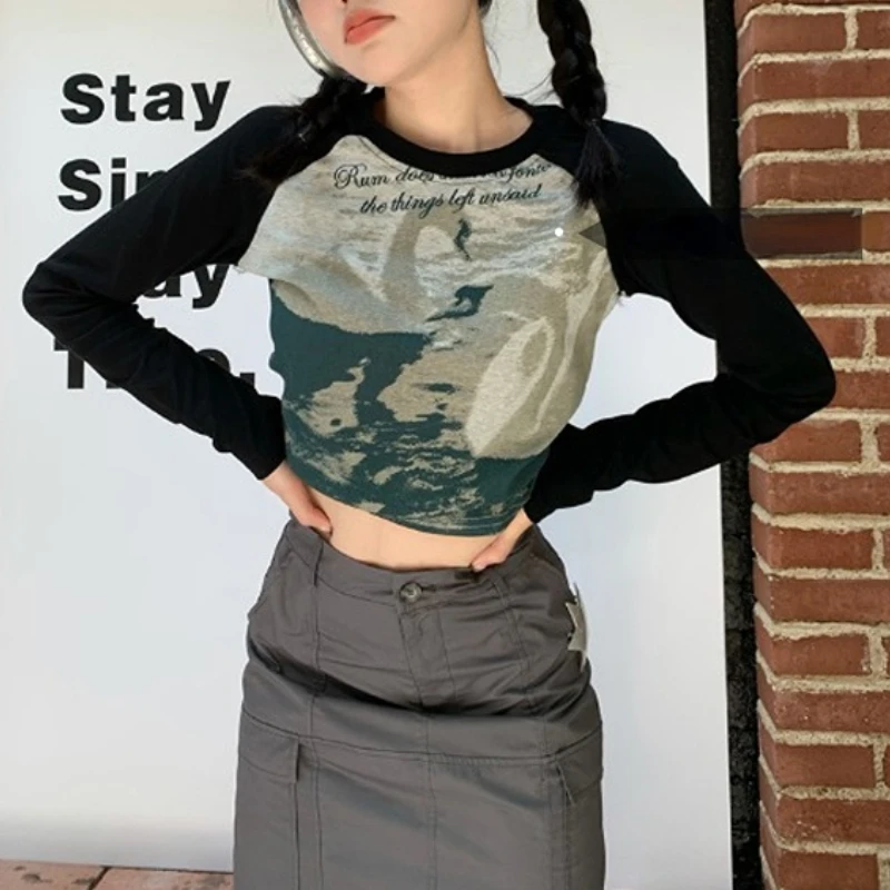 Deeptown Y2k Vintage Graphic Crop T-shirts Women Grunge Streetwear Patchwork Long Sleeve Top Female Harajuku Kpop Tie-dye Tees
Deeptown Y2k Vintage Graphic Crop T-shirts Women Grunge Streetwear Patchwork Long Sleeve Top Female Harajuku Kpop Tie-dye Tees