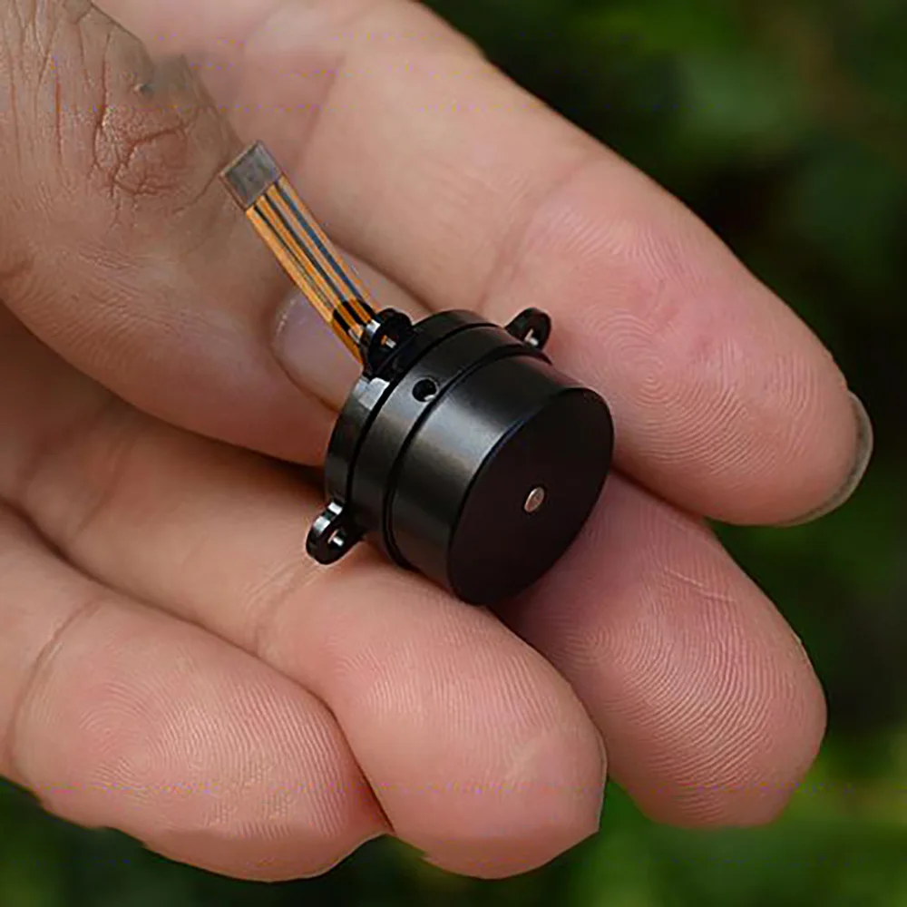 Micro Gimbal Motor KV580 OT-EM1611 DC 12V 7000RPM Small Three-Phase Brushless Double Ball Bearing Aluminum Alloy Shell
Micro Gimbal Motor KV580 OT-EM1611 DC 12V 7000RPM Small Three-Phase Brushless Double Ball Bearing Aluminum Alloy Shell