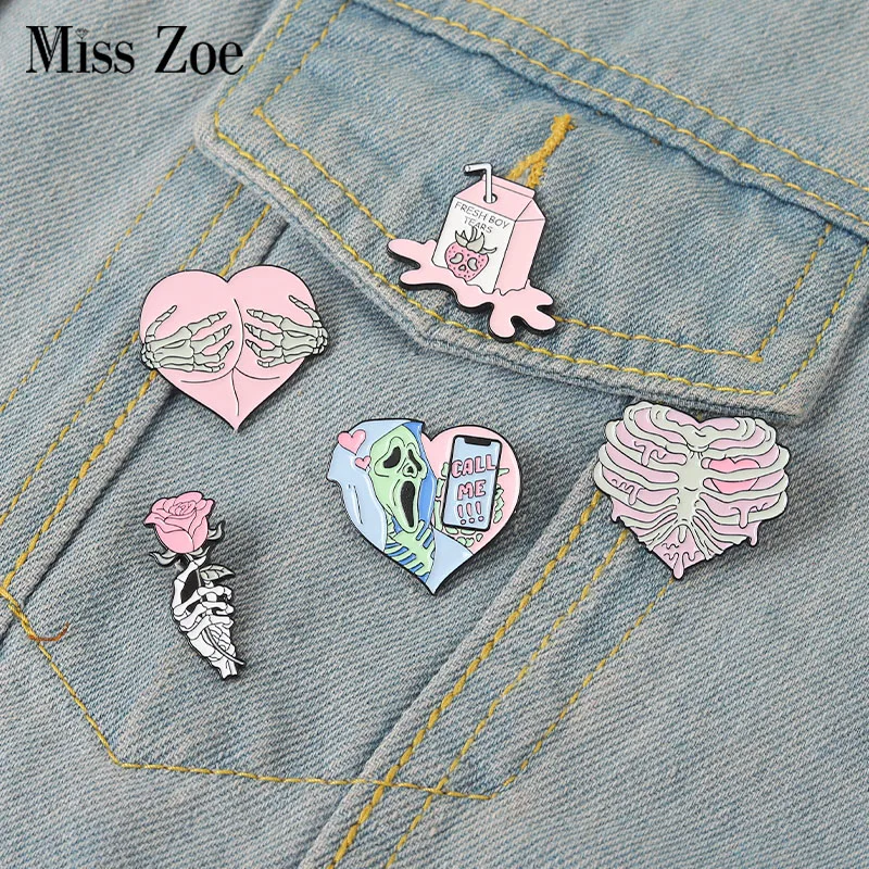

Pink Punk Enamel Pins Custom Rib Cage Skeleton Heart Hug Call Me Brooches Lapel Badges Gothic Fun Jewelry Gift for Friends