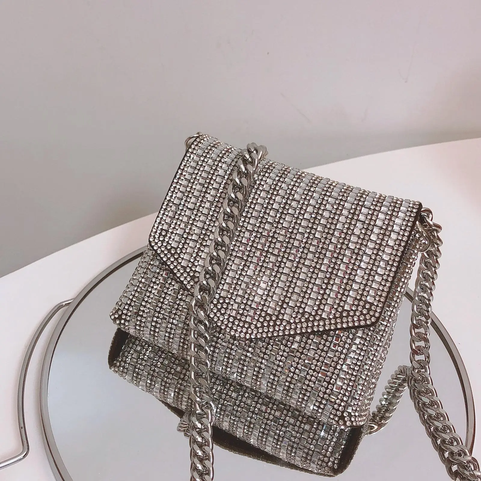 Womens Bag Leather Shiny Purse with Strap Small Purses Top Handle Shoulder Bag for Office Wedding Travel
Womens Bag Leather Shiny Purse with Strap Small Purses Top Handle Shoulder Bag for Office Wedding Travel