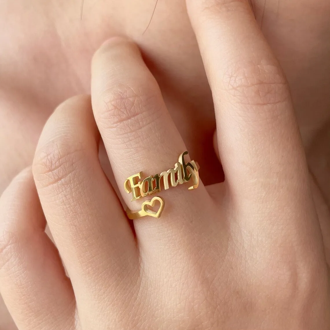Customized Romantic Heart Name Rings Wedding Jewelry Stainless Steel Lasting Personalized Engagement Rings Women Gift
Customized Romantic Heart Name Rings Wedding Jewelry Stainless Steel Lasting Personalized Engagement Rings Women Gift