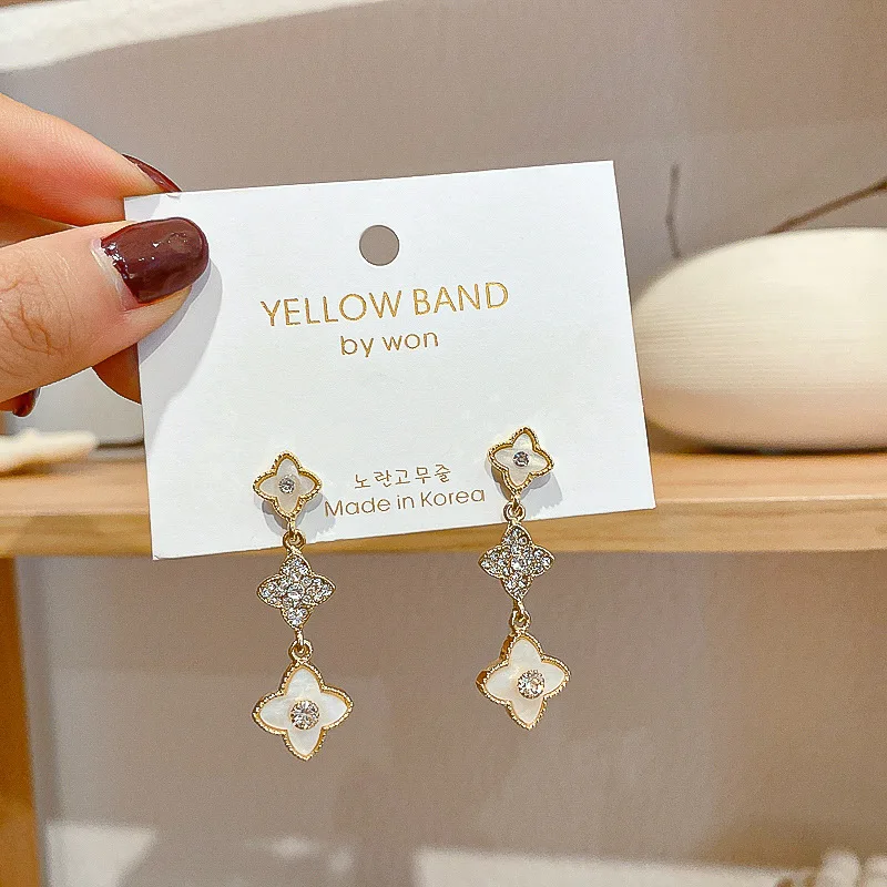 925 Silver Needle Flower Earrings Female Korean Temperament Network Red Long Tassel Elegant New Femal
925 Silver Needle Flower Earrings Female Korean Temperament Network Red Long Tassel Elegant New Femal