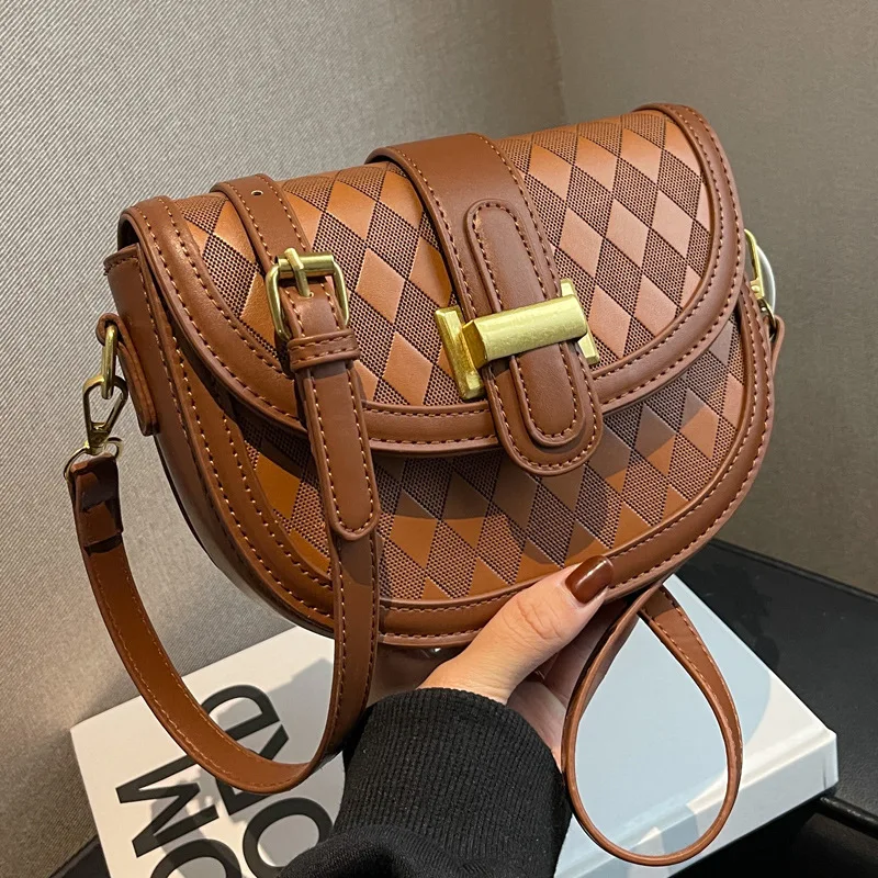 

Retro Versatile Texture Single Shoulder Bag Senior Sense Women's Crossbody Bag New Diamond Lattice Stitching Fashion Saddle Bag