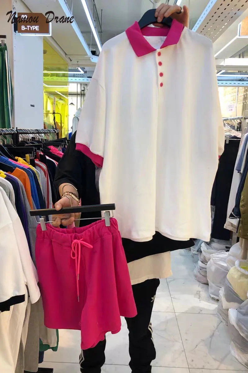 Namou Drane 2022 Summer New Polo Collar Short-sleeved Loose Top Fashion Sports Shorts Two-piece Women's 
Namou Drane 2022 Summer New Polo Collar Short-sleeved Loose Top Fashion Sports Shorts Two-piece Women's