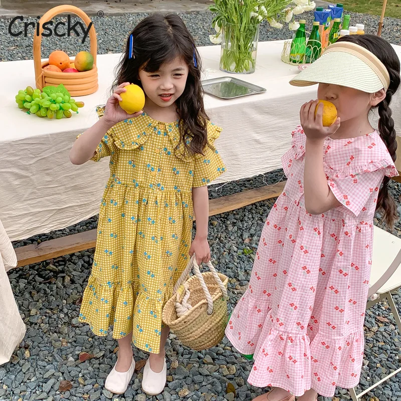 Детское летнее платье с коротким рукавом и круглым воротником 
Детское летнее платье с коротким рукавом и круглым воротником