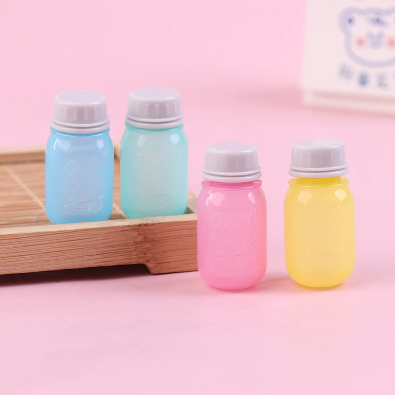 4pcs/set Mini Tomato Ketchup Bottle Portable Small Sauce Container Salad Dressing Container Pantry Containers for Bento Box
4pcs/set Mini Tomato Ketchup Bottle Portable Small Sauce Container Salad Dressing Container Pantry Containers for Bento Box
