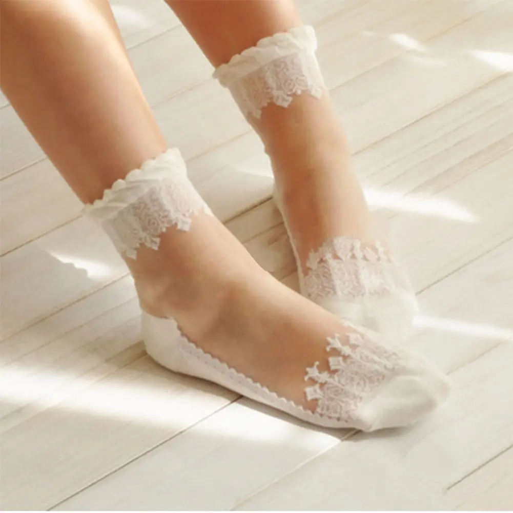 Women's Socks Cute Ultrathin Transparent Beautiful Crystal Silk Lace Elastic Short Socks Cute Fishnet Ankle Socks Lolita
Women's Socks Cute Ultrathin Transparent Beautiful Crystal Silk Lace Elastic Short Socks Cute Fishnet Ankle Socks Lolita