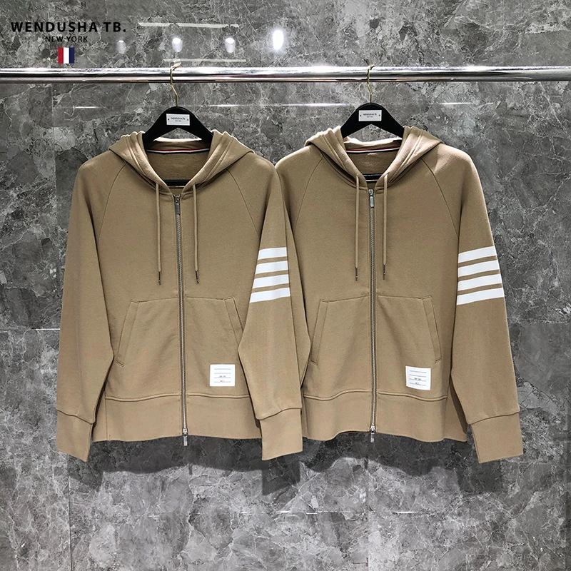 TB Zipper Jacket, Hooded Sweatshirt, Couple Cardigan Men's and Women's Four-bar Tops, Loose Fashion Brand Khaki-dyed Zipper
TB Zipper Jacket, Hooded Sweatshirt, Couple Cardigan Men's and Women's Four-bar Tops, Loose Fashion Brand Khaki-dyed Zipper