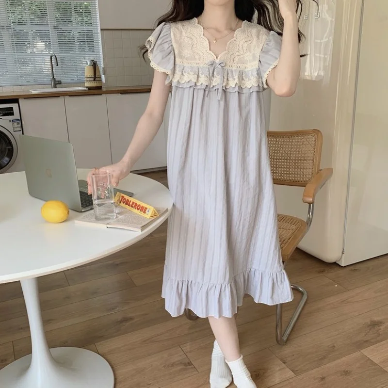 Женская летняя Хлопковая пижама с коротким рукавом
Женская летняя Хлопковая пижама с коротким рукавом