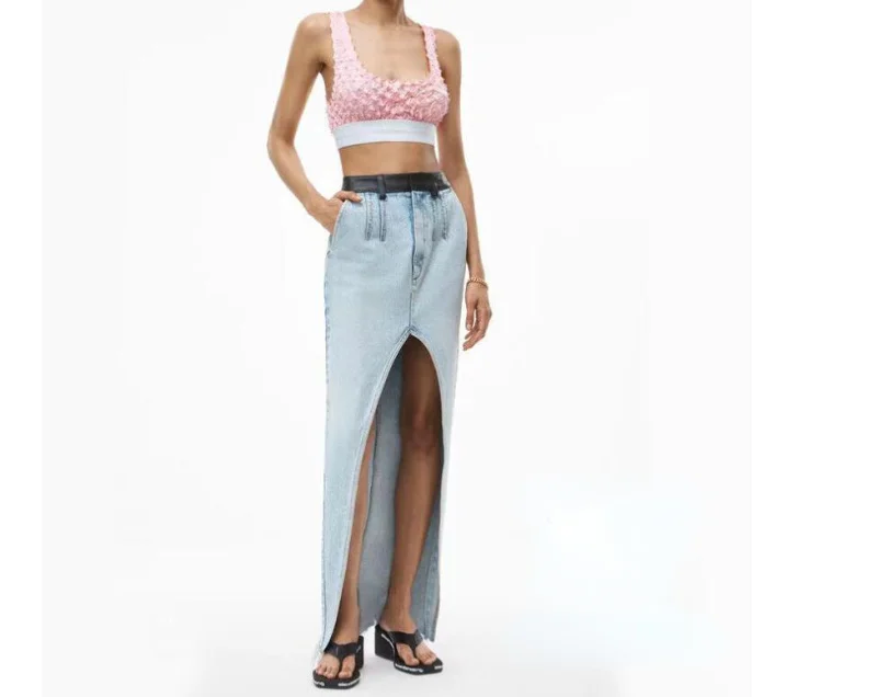 design 22 Classic Summer Waist with Hips Showing Thin and High Slit Denim Long Fashion One-step Skirt
design 22 Classic Summer Waist with Hips Showing Thin and High Slit Denim Long Fashion One-step Skirt