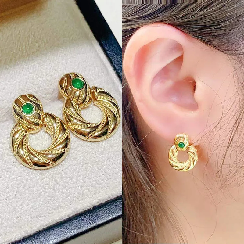 Foydjew New Product Max Fashion Simple and Elegant Retro Snake-shaped Simulation Emerald Earrings Women's Luxury Ear Accessories
Foydjew New Product Max Fashion Simple and Elegant Retro Snake-shaped Simulation Emerald Earrings Women's Luxury Ear Accessories