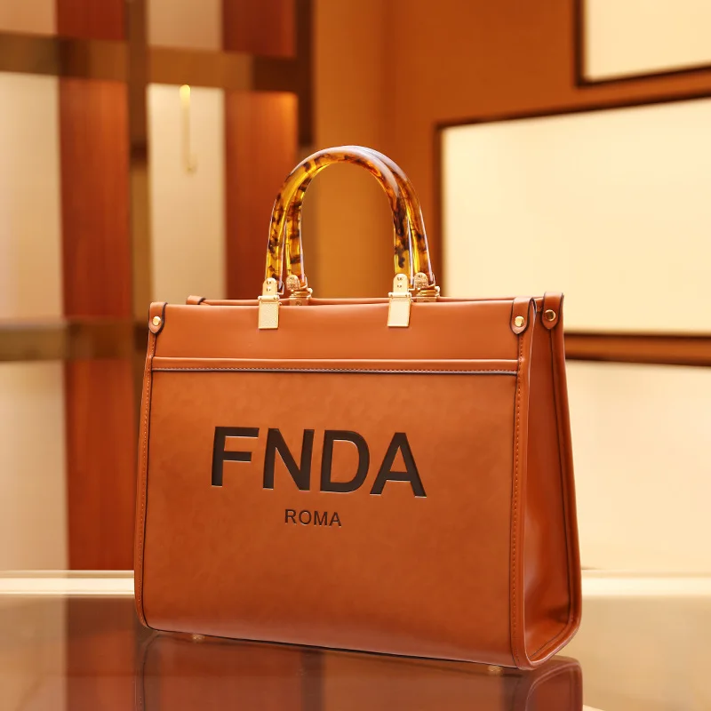 Top quality women's handbags soft PU leather shoulder crossbody bag women's handbags tote bag large capacity
Top quality women's handbags soft PU leather shoulder crossbody bag women's handbags tote bag large capacity